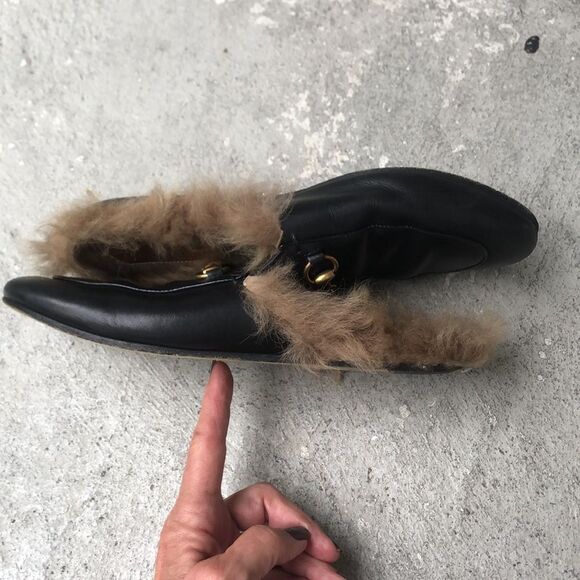 Gucci slides w/fur - Picture 2 of 11